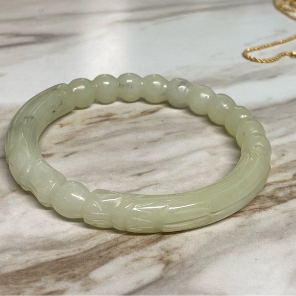 GENUINE carved jade bracelet - Picture 3 of 15